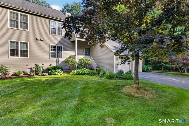 40 Eaton Woods Road 40, Hamden, CT 06518