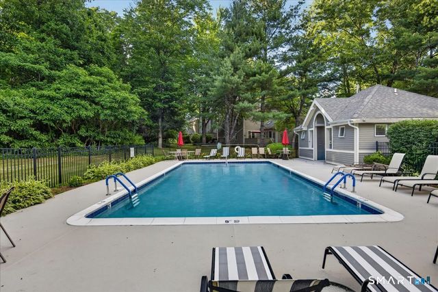 40 Eaton Woods Road 40, Hamden, CT 06518