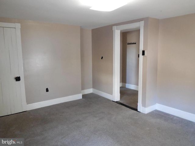 359 W SPRING ST, Woodstock, VA 22664