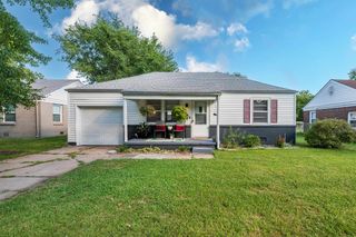 650 S Drury Ln, Wichita, KS 67207