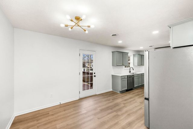 408 Meagan Cv, La Vergne, TN 37086