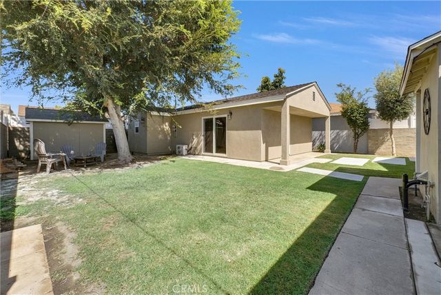 5867 Adenmoor Avenue, Lakewood, CA 90713
