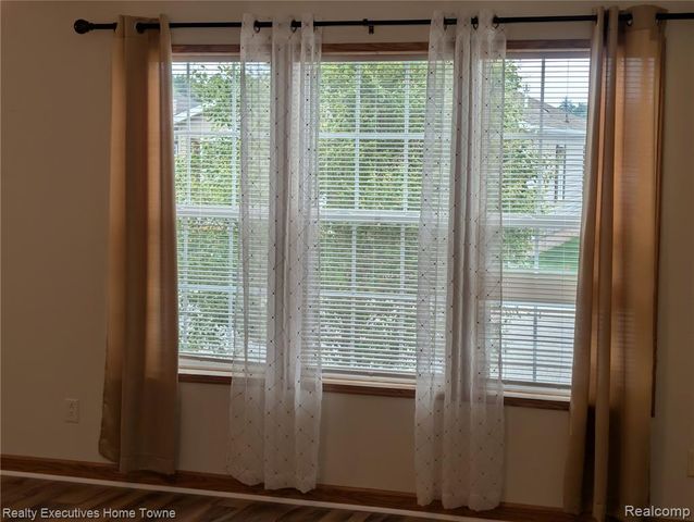 6203 Square Lake Drive Drive, Smiths Creek, MI 48074
