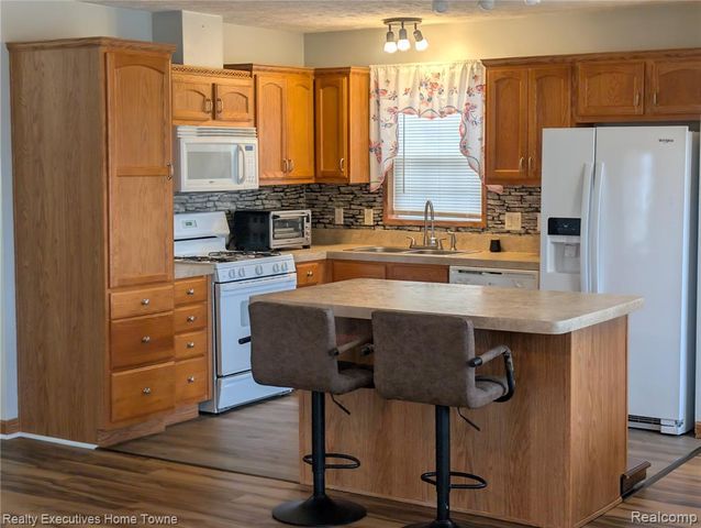 6203 Square Lake Drive Drive, Smiths Creek, MI 48074