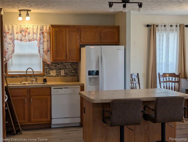 6203 Square Lake Drive Drive, Smiths Creek, MI 48074