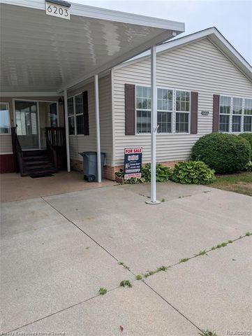 6203 Square Lake Drive Drive, Smiths Creek, MI 48074