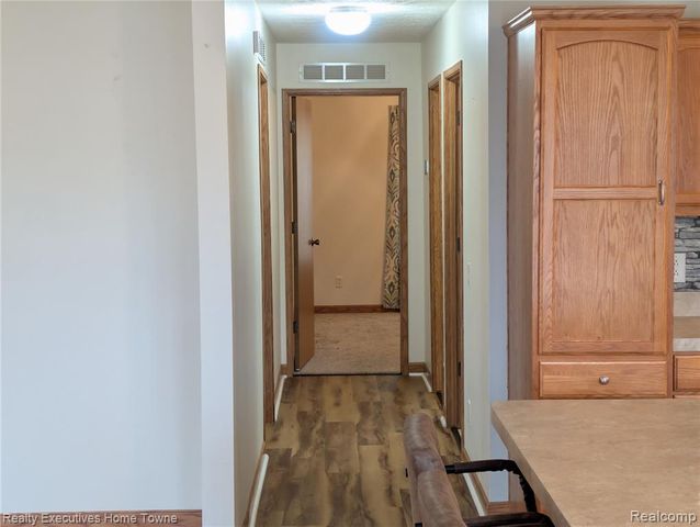 6203 Square Lake Drive Drive, Smiths Creek, MI 48074