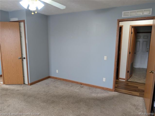 6203 Square Lake Drive Drive, Smiths Creek, MI 48074
