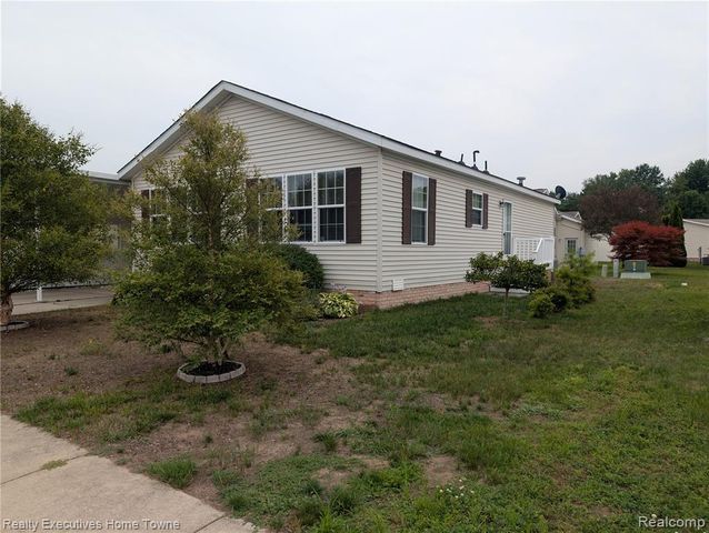 6203 Square Lake Drive Drive, Smiths Creek, MI 48074
