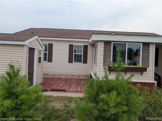 6203 Square Lake Drive Drive, Smiths Creek, MI 48074