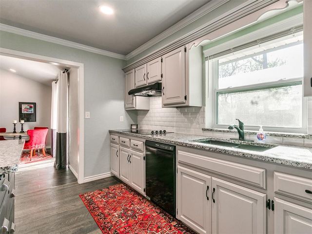 506 Rambling Oaks Drive, Norman, OK 73072