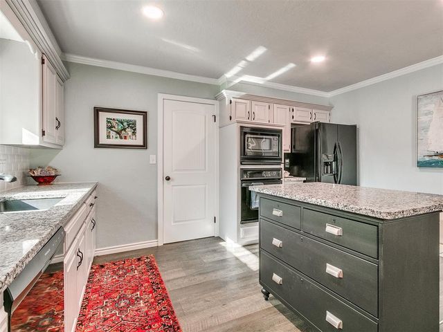 506 Rambling Oaks Drive, Norman, OK 73072