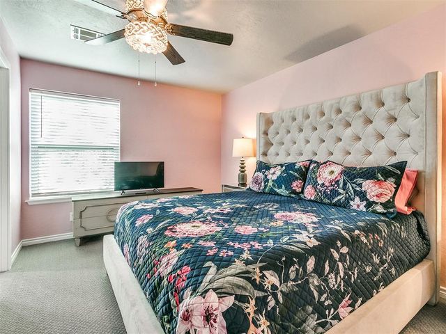 506 Rambling Oaks Drive, Norman, OK 73072