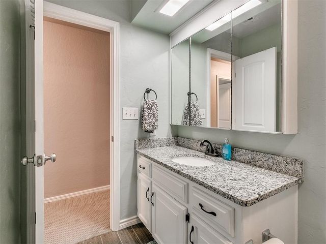 506 Rambling Oaks Drive, Norman, OK 73072