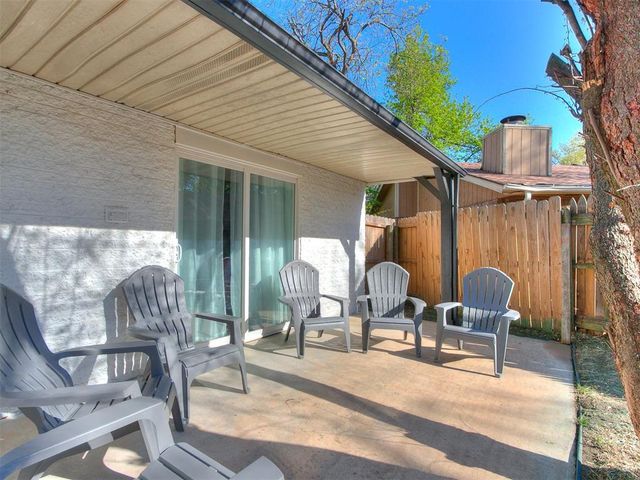506 Rambling Oaks Drive, Norman, OK 73072