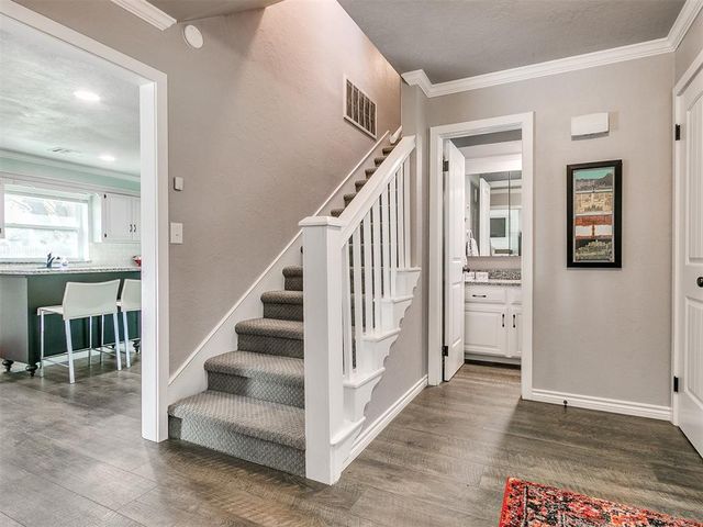 506 Rambling Oaks Drive, Norman, OK 73072