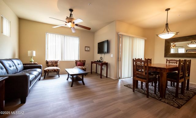2550 E River Rd Unit 20102, Tucson, AZ 85718