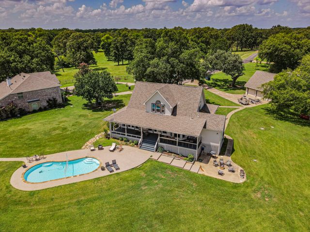 1747 County Road 1785, Yantis, TX 75497