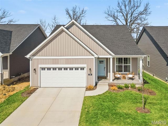 228 Randlin Drive, Lake St Louis, MO 63367