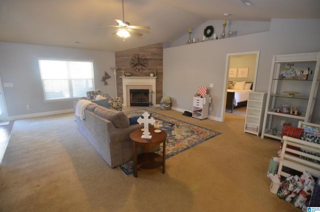 231 RIVER CREST CIRCLE N, Helena, AL 35080