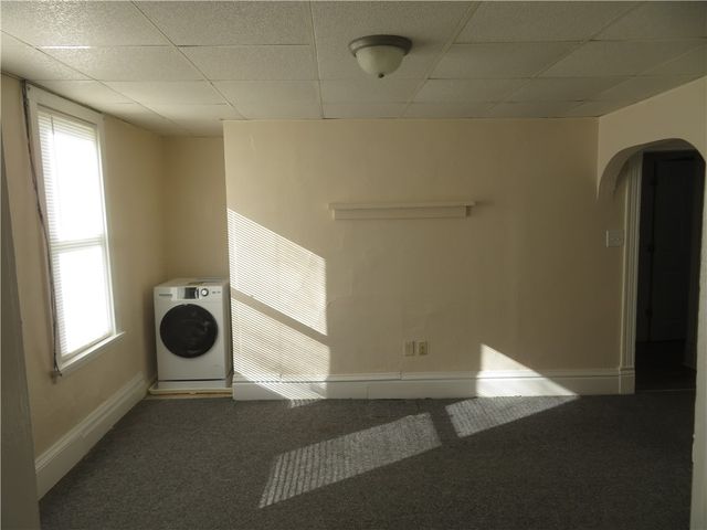 327 W Brady St, City Of But Nw, PA 16001