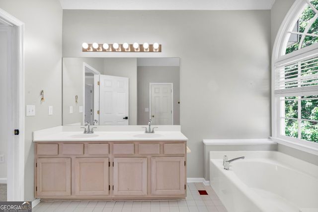 608 Adam Circle, Woodstock, GA 30188