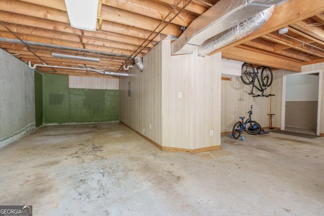 608 Adam Circle, Woodstock, GA 30188