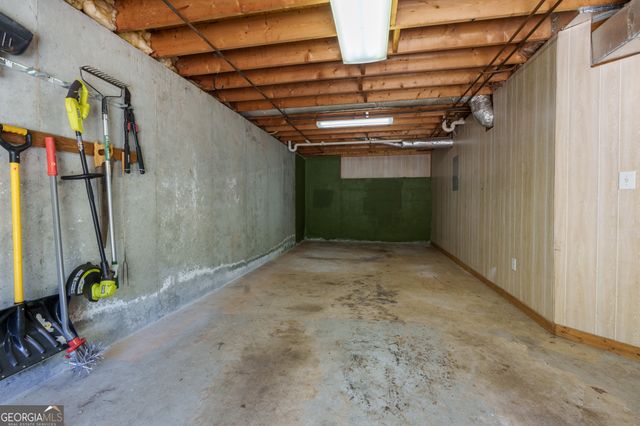 608 Adam Circle, Woodstock, GA 30188