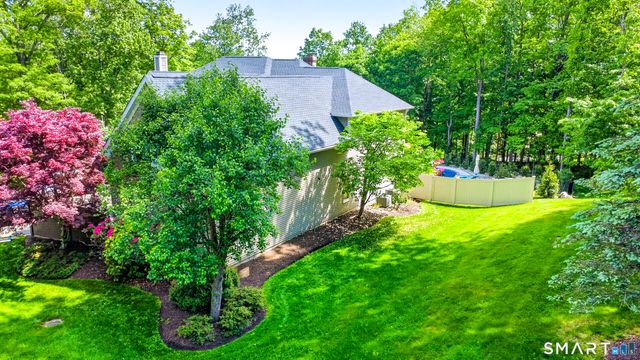 29 Greenleaf Farms Road, Newtown, CT 06470