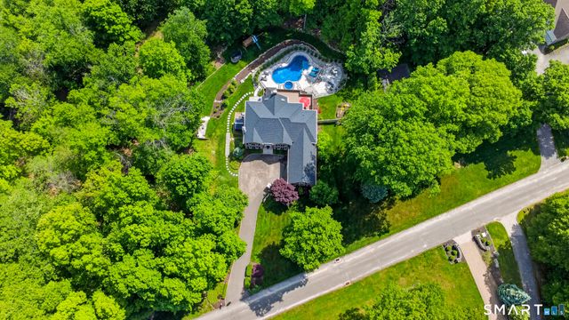 29 Greenleaf Farms Road, Newtown, CT 06470