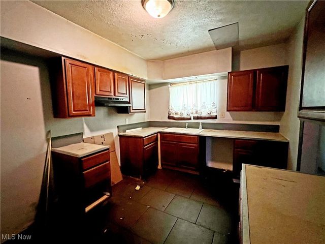 507 Bunker Hill Road, Ashtabula, OH 44004