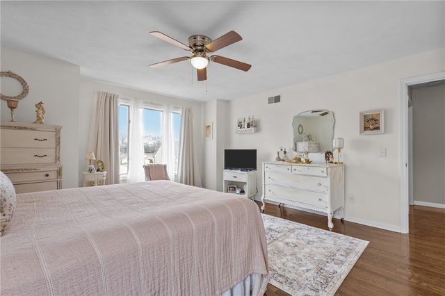 200 Mayfield Avenue C8, Cranston, RI 02920