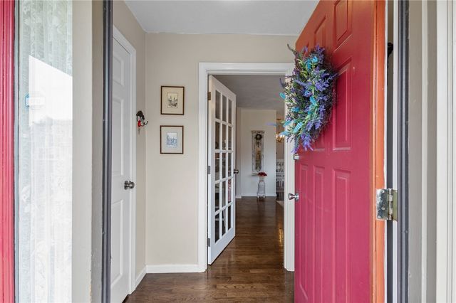 200 Mayfield Avenue C8, Cranston, RI 02920