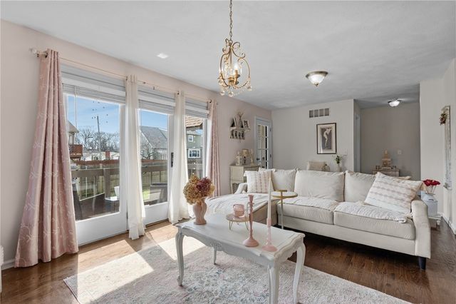 200 Mayfield Avenue C8, Cranston, RI 02920