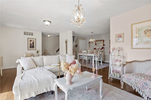 200 Mayfield Avenue C8, Cranston, RI 02920