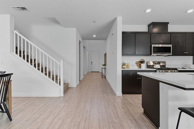 17516 Gemini Ct, Lathrop, CA 95330