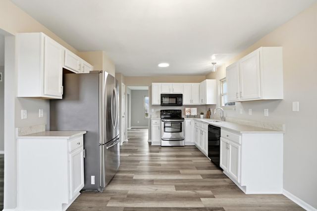 149 Hitching Post Place, Florence, KY 41042