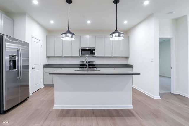 2068 Frost Line Lane, Greenfield, IN 46140