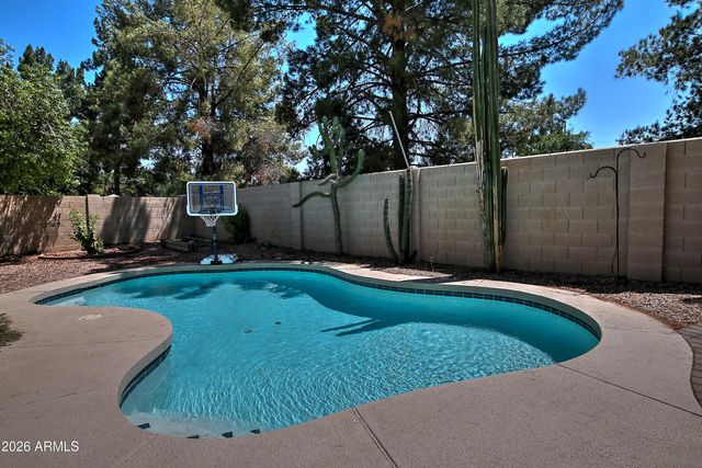 2237 E AUSTIN Drive, Gilbert, AZ 85296