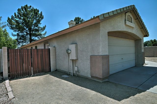 2237 E AUSTIN Drive, Gilbert, AZ 85296