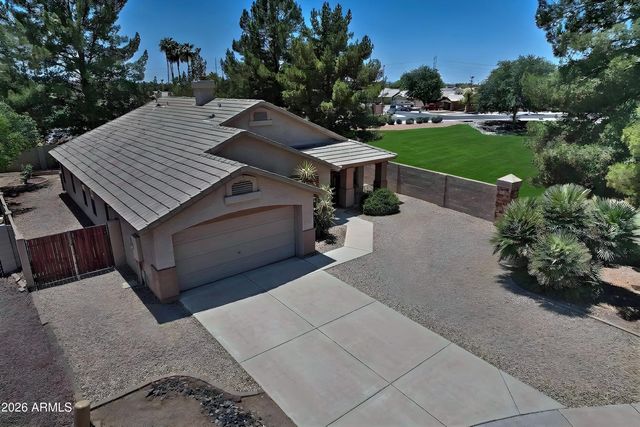 2237 E AUSTIN Drive, Gilbert, AZ 85296