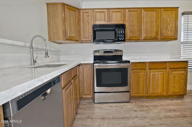 2237 E AUSTIN Drive, Gilbert, AZ 85296