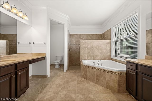 3312 Pacific DR, Naples, FL 34119