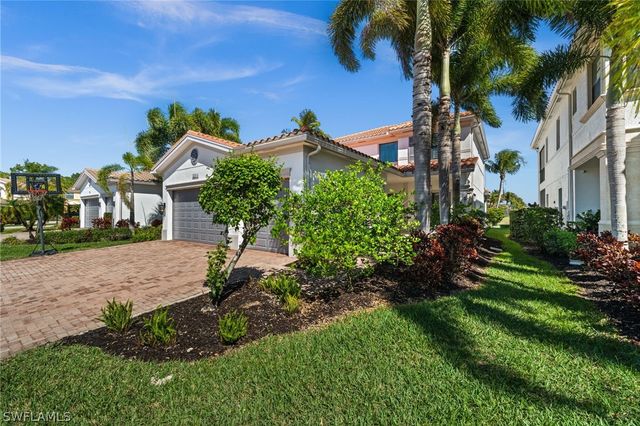 3312 Pacific DR, Naples, FL 34119