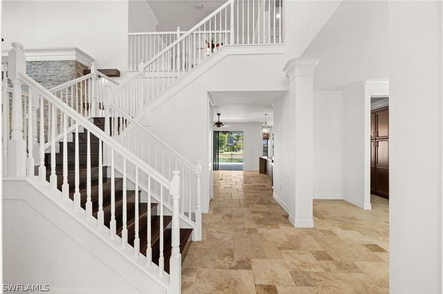 3312 Pacific DR, Naples, FL 34119