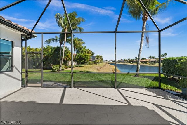 3312 Pacific DR, Naples, FL 34119