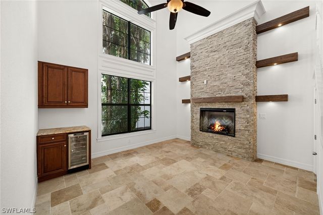 3312 Pacific DR, Naples, FL 34119