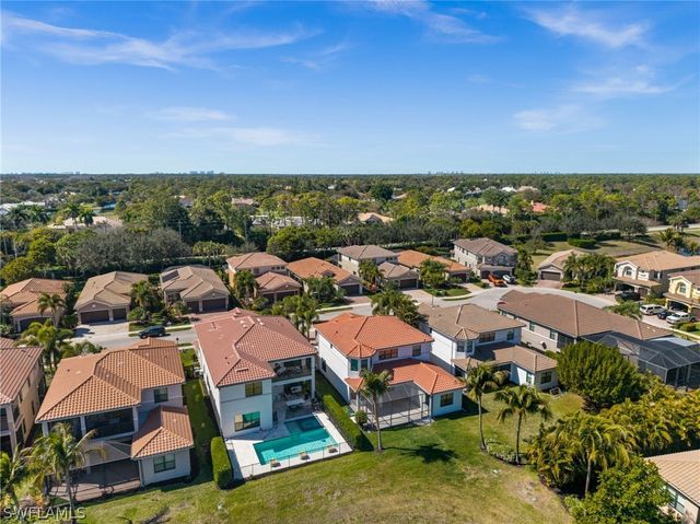 3312 Pacific DR, Naples, FL 34119