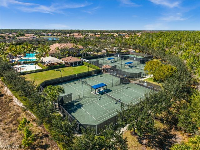 3312 Pacific DR, Naples, FL 34119