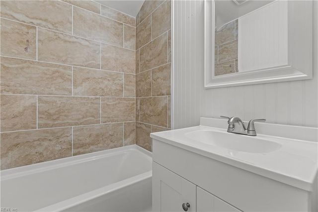 2517 Lynnriver DR, Virginia Beach, VA 23452